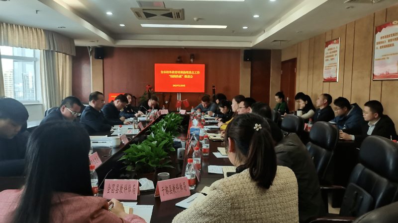叉车培训，周末班如何选择？**