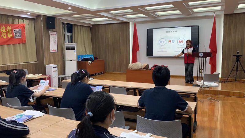 自考本科科目少的原因主要有以下几点：